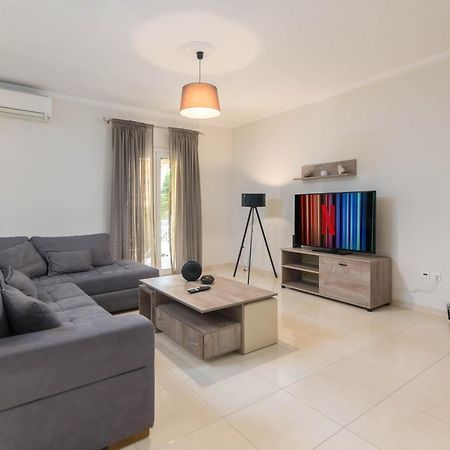 Διωροφη Μεζονετα-2Km Απο Το Κεντρο-Iliana House Apartment Alepou Екстериор снимка