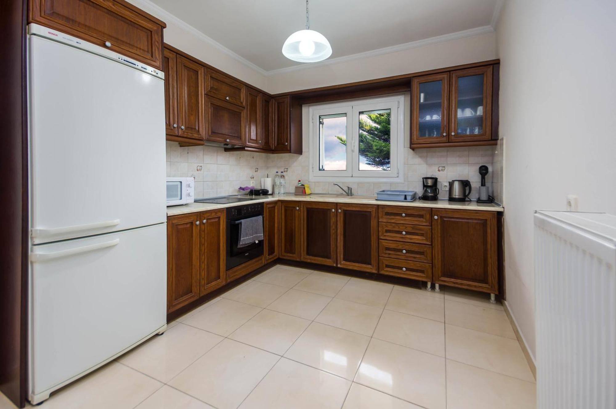 Διωροφη Μεζονετα-2Km Απο Το Κεντρο-Iliana House Apartment Alepou Екстериор снимка