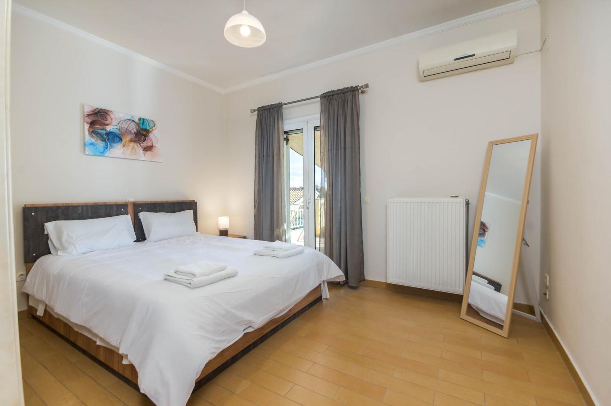 Διωροφη Μεζονετα-2Km Απο Το Κεντρο-Iliana House Apartment Alepou Екстериор снимка